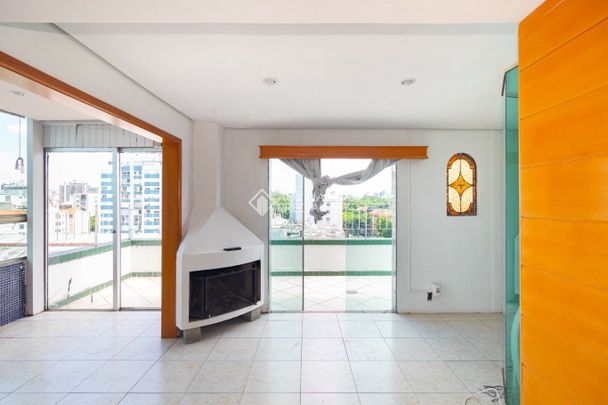 Cobertura com 1 quarto e 100m² para alugar em Azenha, Porto Alegre. - Foto 1