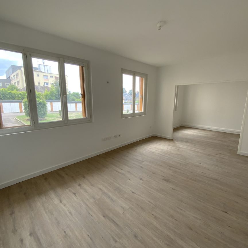 Location Appartement 4 pièces 73m² EVREUX 27000 - Photo 1