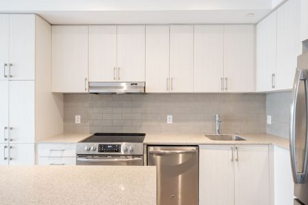 For Lease - 2560 Eglinton Avenue Unit# 2102, Mississauga, Ontario - Photo 3