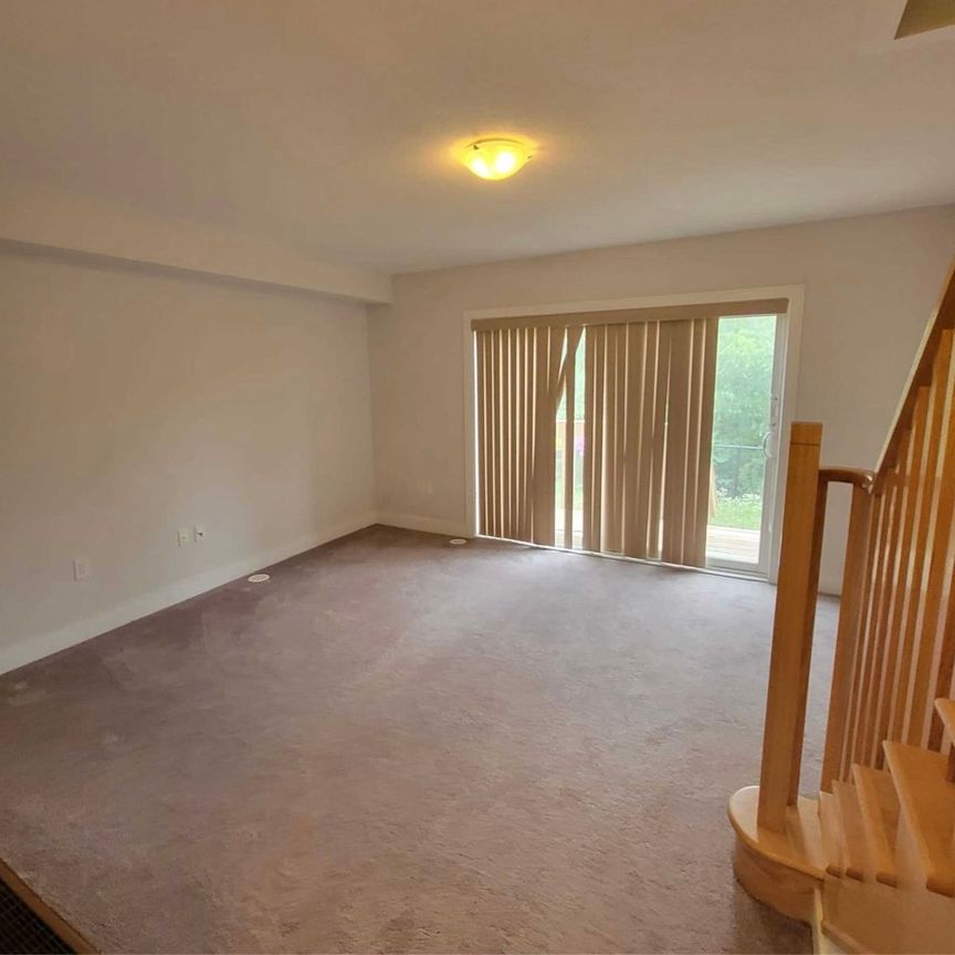 For Lease - 1048 Beach Comber Road, Mississauga, Ontario - Photo 1