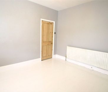 Greville Street, - Photo 3