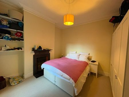 2 Bed Maisonette, Nevis Road, SW17 - Photo 4