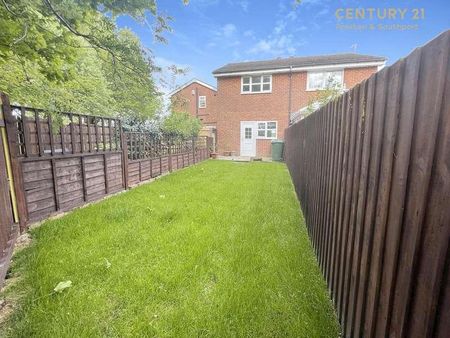 Field Walk, Ormskirk, L39 - Photo 4