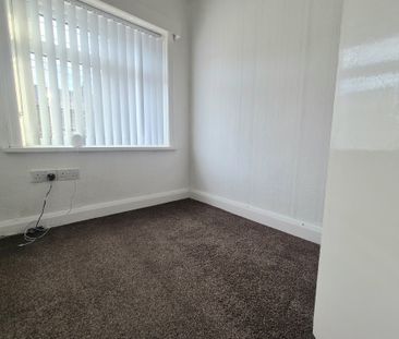 Mayfield Avenue, Halifax - Photo 3