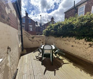 3 bedroom Student Flat to rent in Glenthorn Road, Jesmond, Newcastl... - Photo 5