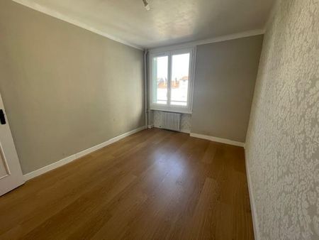 Location Appartement 4 pièces 74m² VILLEURBANNE 69100 - Photo 4