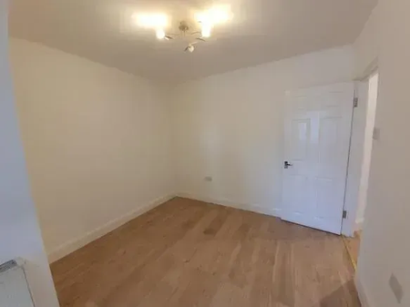 Lodge Avenue - Photo 4