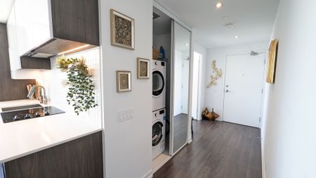 For Lease - 5 Buttermill Avenue Unit# 5202, Vaughan, Ontario - Photo 2