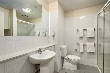 Convenient and furnished apartment in the CBD - Photo 4