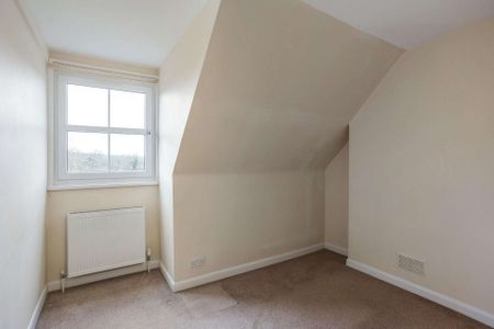 One bedroom unfurnished first floor flat with appliances, conveniently located in Oxford close to the train station and city centre. - Photo 4