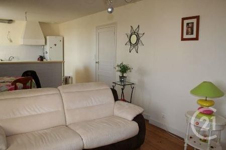 Location Appartement 3 pièces 76m² GANNAT 03800 - Photo 3