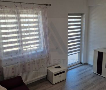 Casa 4 camere 84 mp utili curte privata balcon parcare Zona Triajului - Photo 2