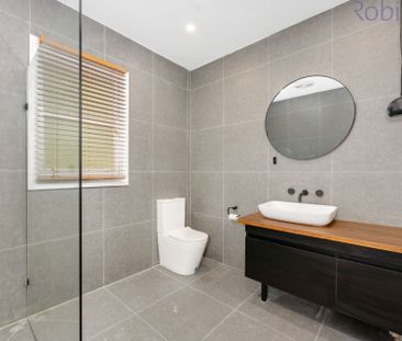 Three bedroom home with single garage, where the back yard lawn is ... - Photo 2