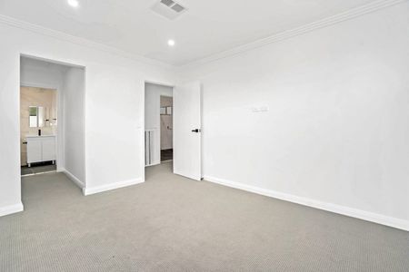 Stunning 4 Bedroom Home in Tregear - Photo 3