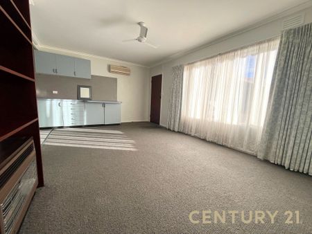Peaceful Living in the Heart of Noble Park - Photo 5