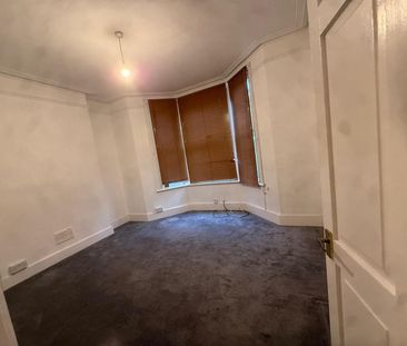 Temple Dwellings, Temple Street, London E2 - Photo 1