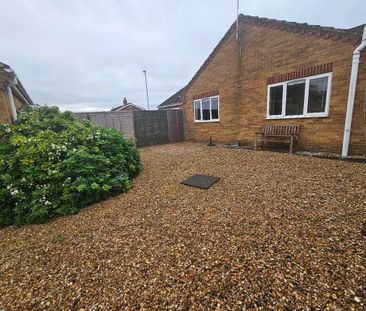 2 bedroom semi-detached house to rent - Photo 2