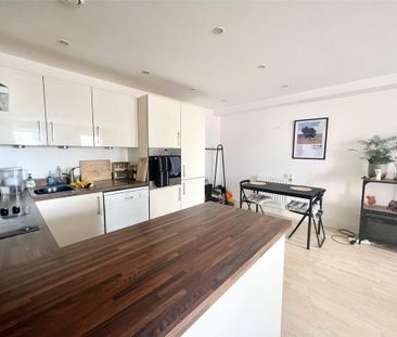 2 bedroom flat to rent - Photo 6