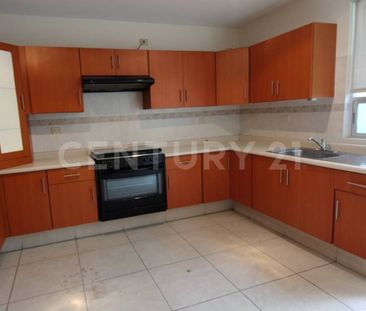 Casa en renta Fraccionamiento Bellas Artes, zona Camino Real a Chol... - Photo 6