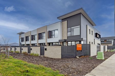 1/2 Mary Street, Googong - Photo 2