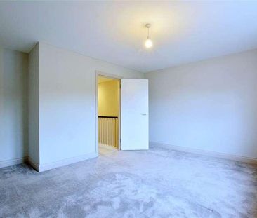 Riefield Road, London, SE9 - Photo 2