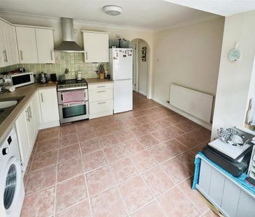 2 bedroom terraced house to rent - Photo 6