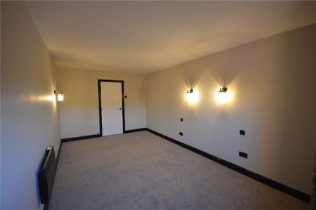 3 bedroom apartment to rent - Photo 3