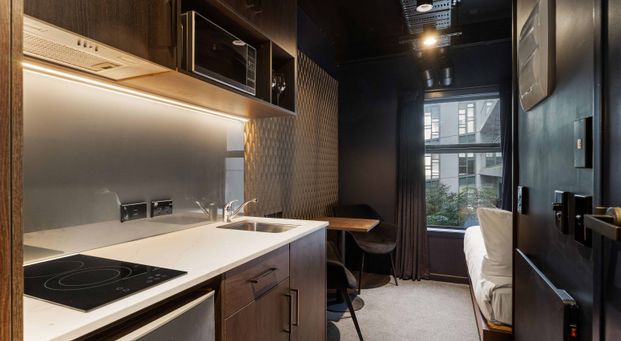 City Living! - Photo 1