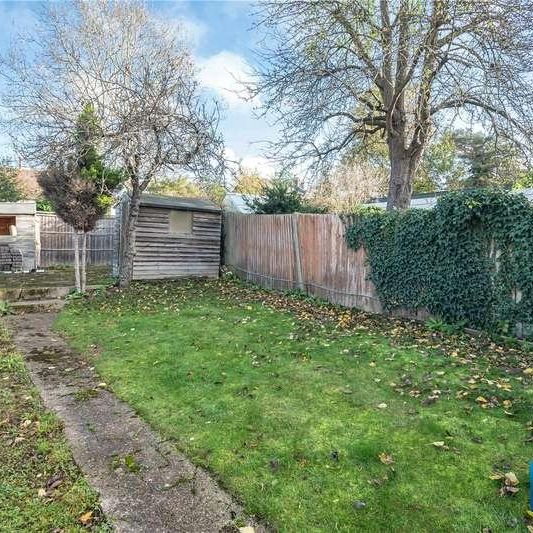 Grosvenor Road, London, N3 - Photo 1