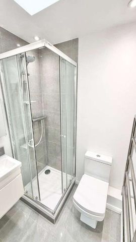 Fortune Green Road, London, NW6 - Photo 2