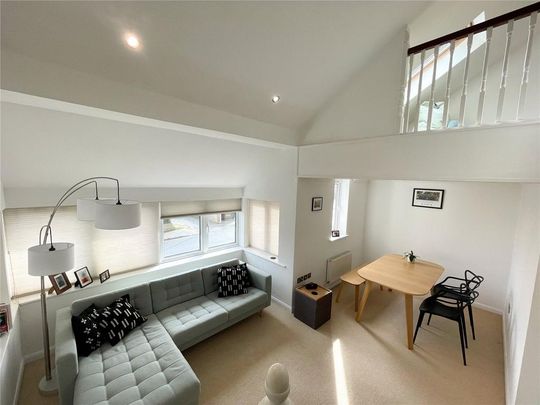3 bedroom flat to rent - Photo 1