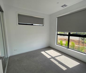 For private inspections please contact catie@sweeneyea.com.au. - Photo 1