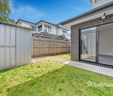 10/37 Latham Street, Werribee VIC 3030 - Photo 6