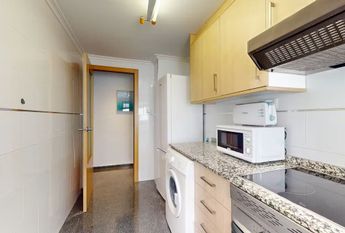 Avinguda del Port, Valencia, Valencian Community 46021