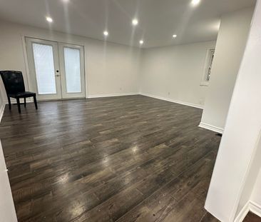 For Lease - 96 Gurnett Street Unit# Main, Aurora, Ontario - Photo 4