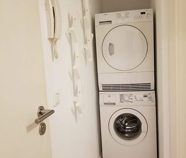 Terrassenwohnung mit Designer-Möblierung in Köln - Photo 4