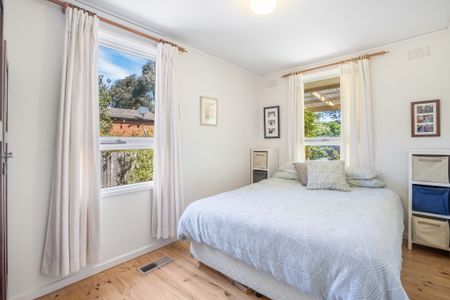 11 Simpson Street, Watson ACT 2602 - House For Rent | Domain - Photo 2