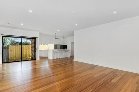 2/9 Paulette Court, Scoresby - Photo 2