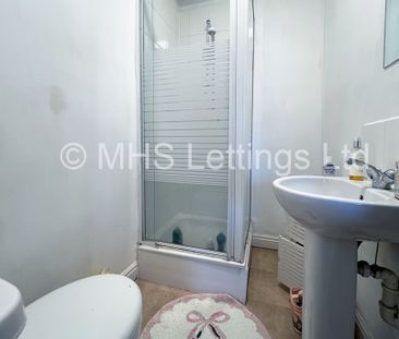 6 Bedroom Mid Terraced House for rent in Headingley Avenue - Photo 5
