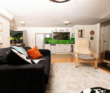 4 Bedroom in Bayview - Photo 1