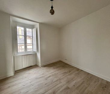 Location Appartement 3 pièces 38m² DOL DE BRETAGNE 35120 - Photo 4