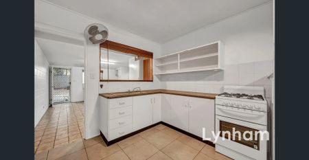 Neat & Private Low-Set in Prime Central Location - Photo 3