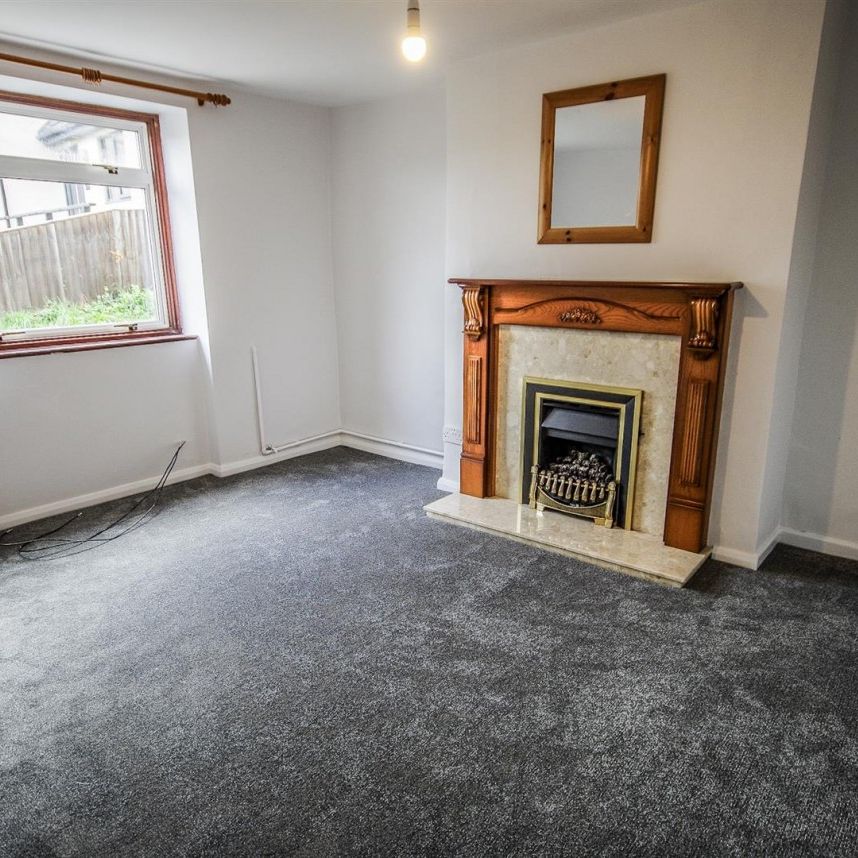 Fortfields, Dursley - Photo 1