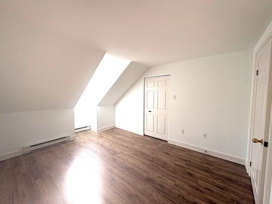 Nora Bernard Street, Halifax 25-125 - Photo 1