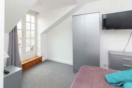 3 bedroom detached house to rent - Photo 3