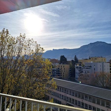 T3-3 RUE DU 140E R.I.A. 38100 GRENOBLE - Photo 3