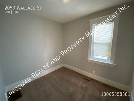 2 Bed 1 Bath full house with fenced yard - Photo 2