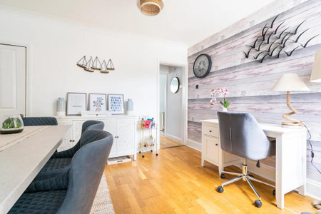 2 bedroom end of terrace house to rent - Photo 5