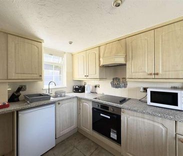 Carvynick Cottages, Summercourt, TR8 - Photo 2