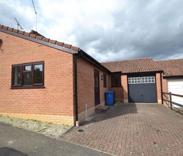 2 bedroom semi-detached bungalow to rent - Photo 3